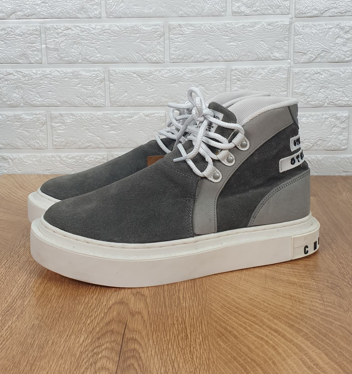 [270]치스윅 하이탑 스니커츠 (새상품) 상품이미지1