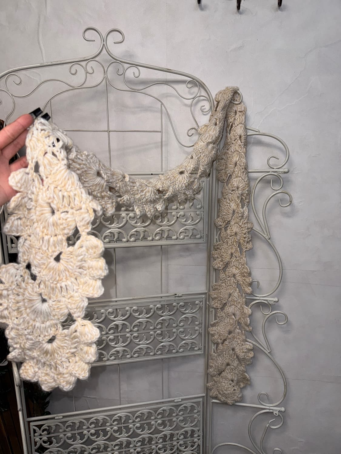 Ivory beige crochet flower knit muffler 상품이미지2