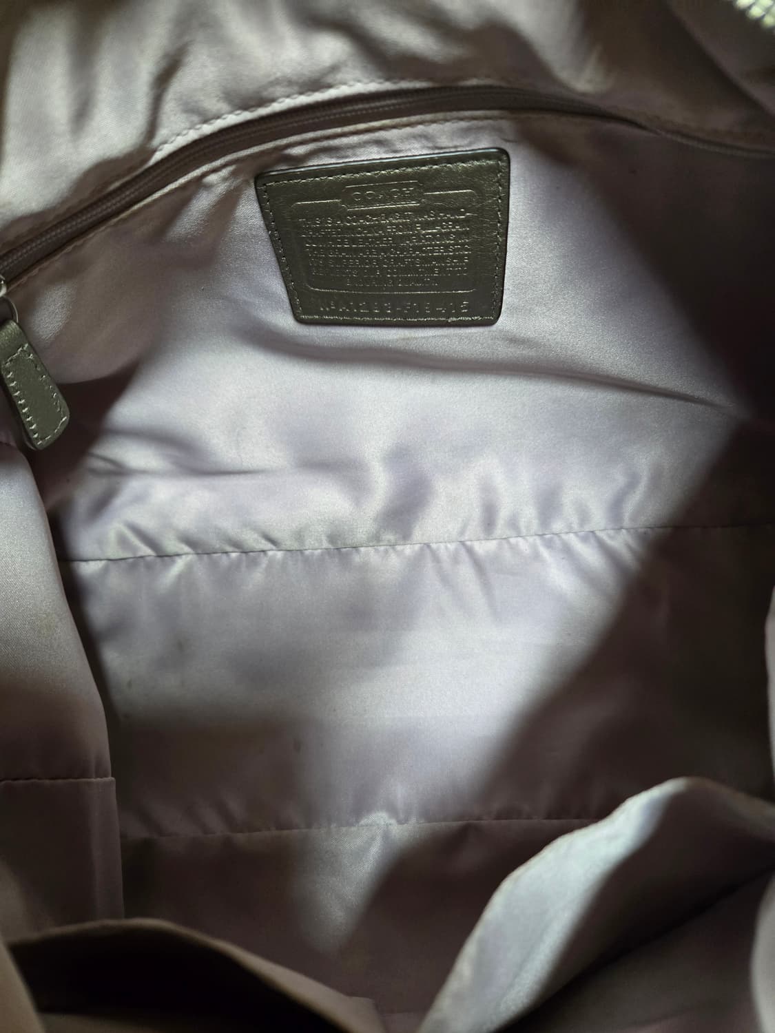 코치 시그니처 숄더백 골드 상품이미지8