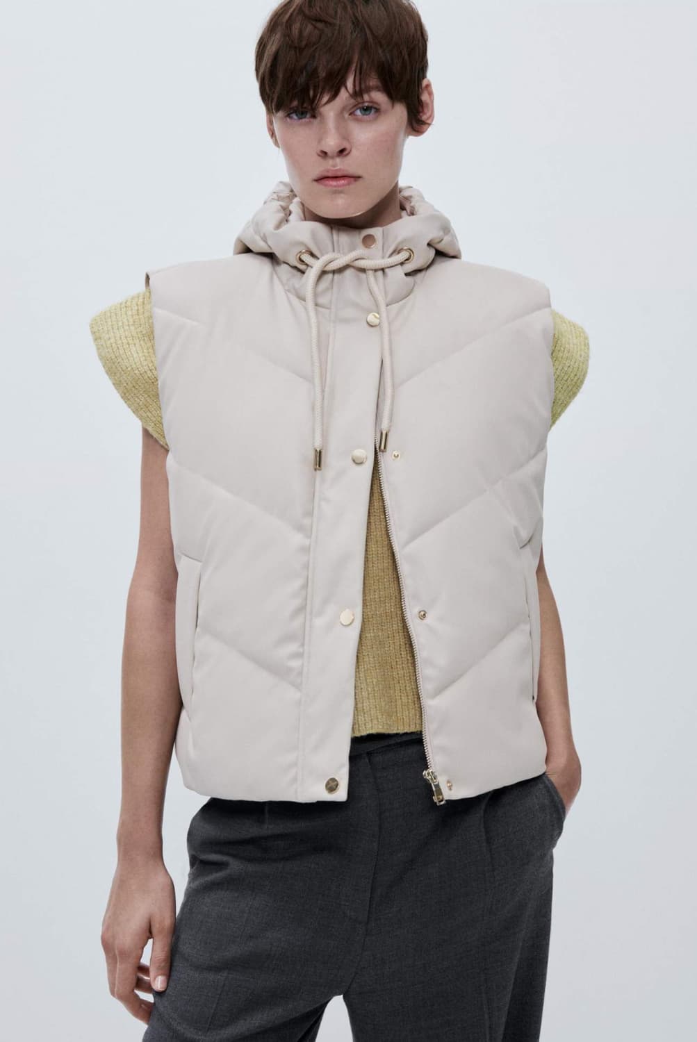 자라 ZARA 연베이지 후드 패딩 조끼 XL 큰 사이즈 상품이미지1