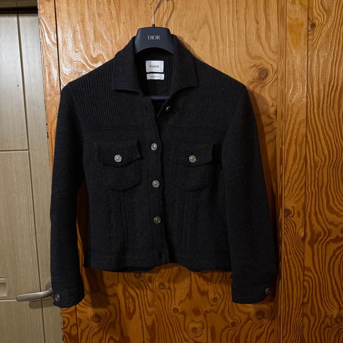 배리(Barrie) 캐시미어 자켓 판매 합니다. 상품이미지8