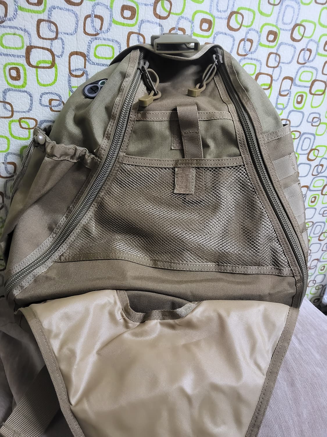 프리솔져 24시 슬링백 카키색  상품이미지5