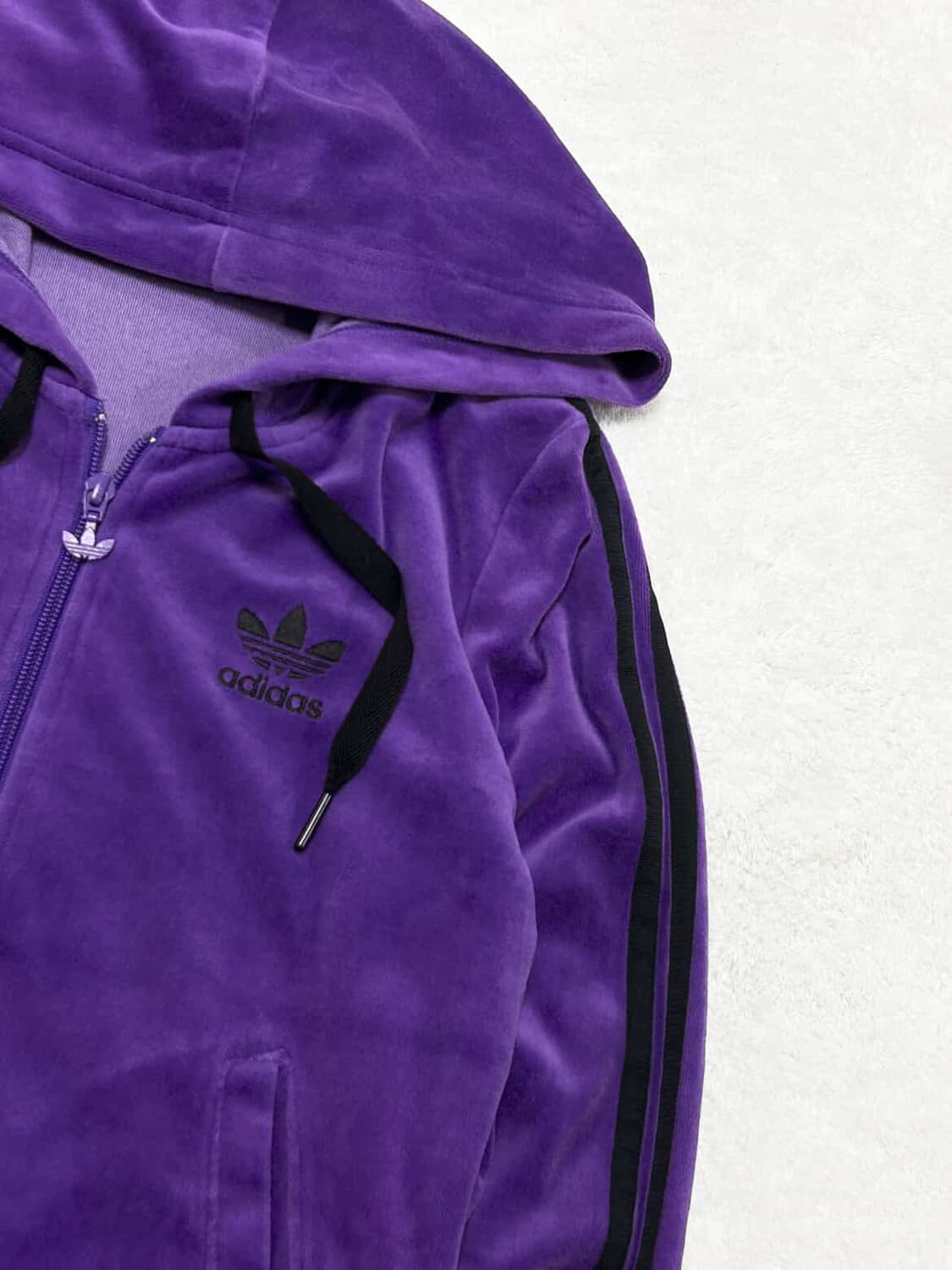 아디다스 자수로고 퍼플 삼선 벨벳 후드집업 상품이미지6