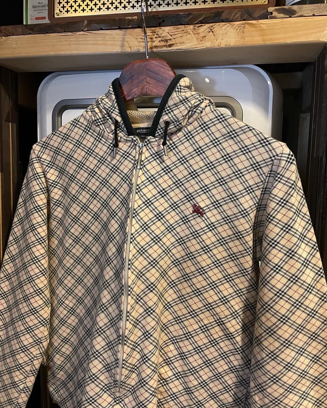 버버리 후드집업 상품이미지2
