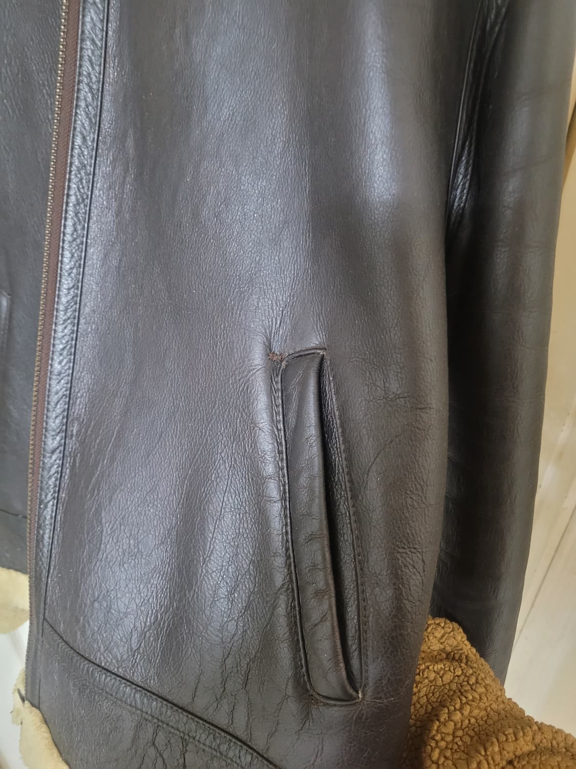 B6 리얼 무스탕 팝니다. 상품이미지3