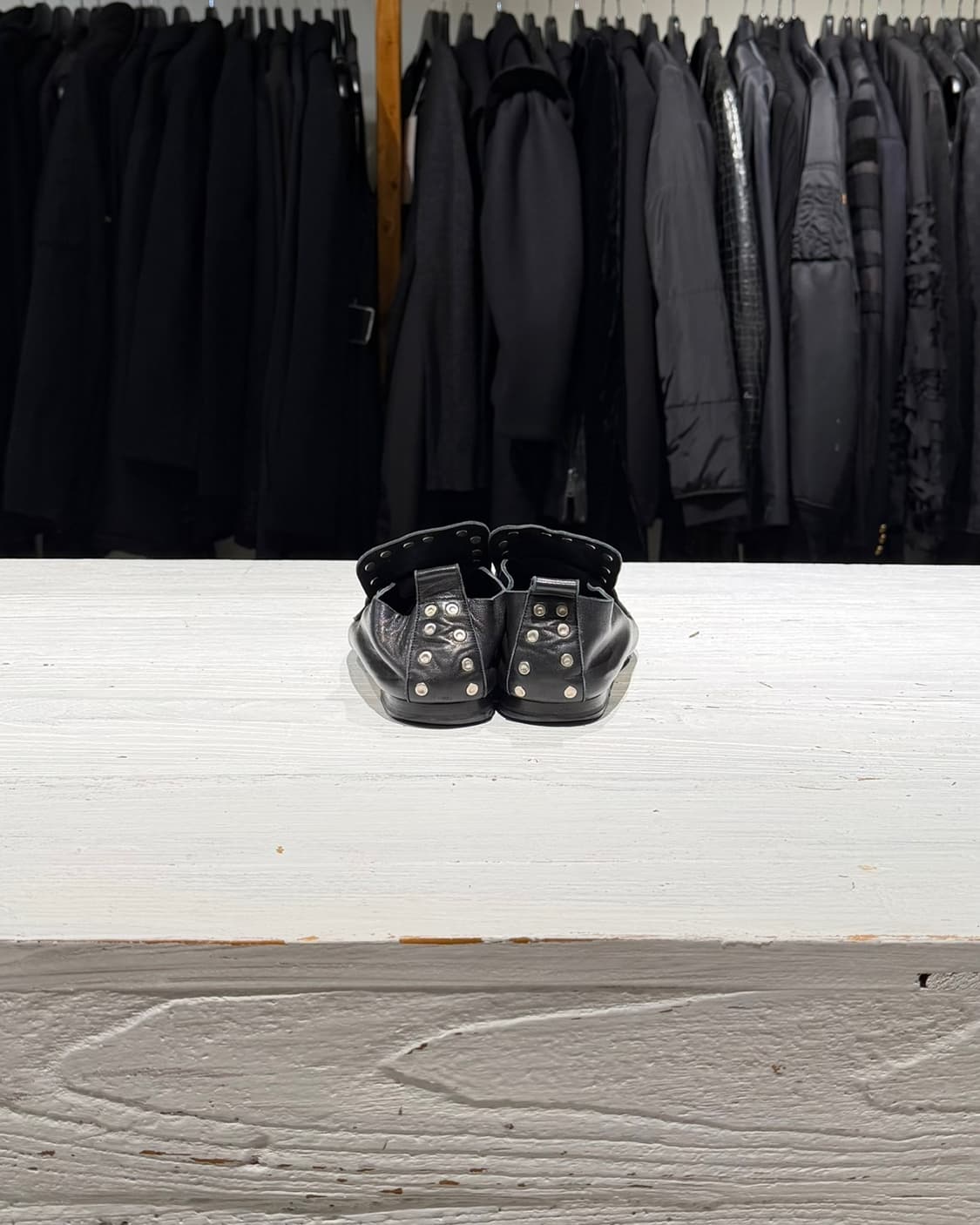 셀린느 블랙 스터드 디테일 램스킨 로퍼 상품이미지5