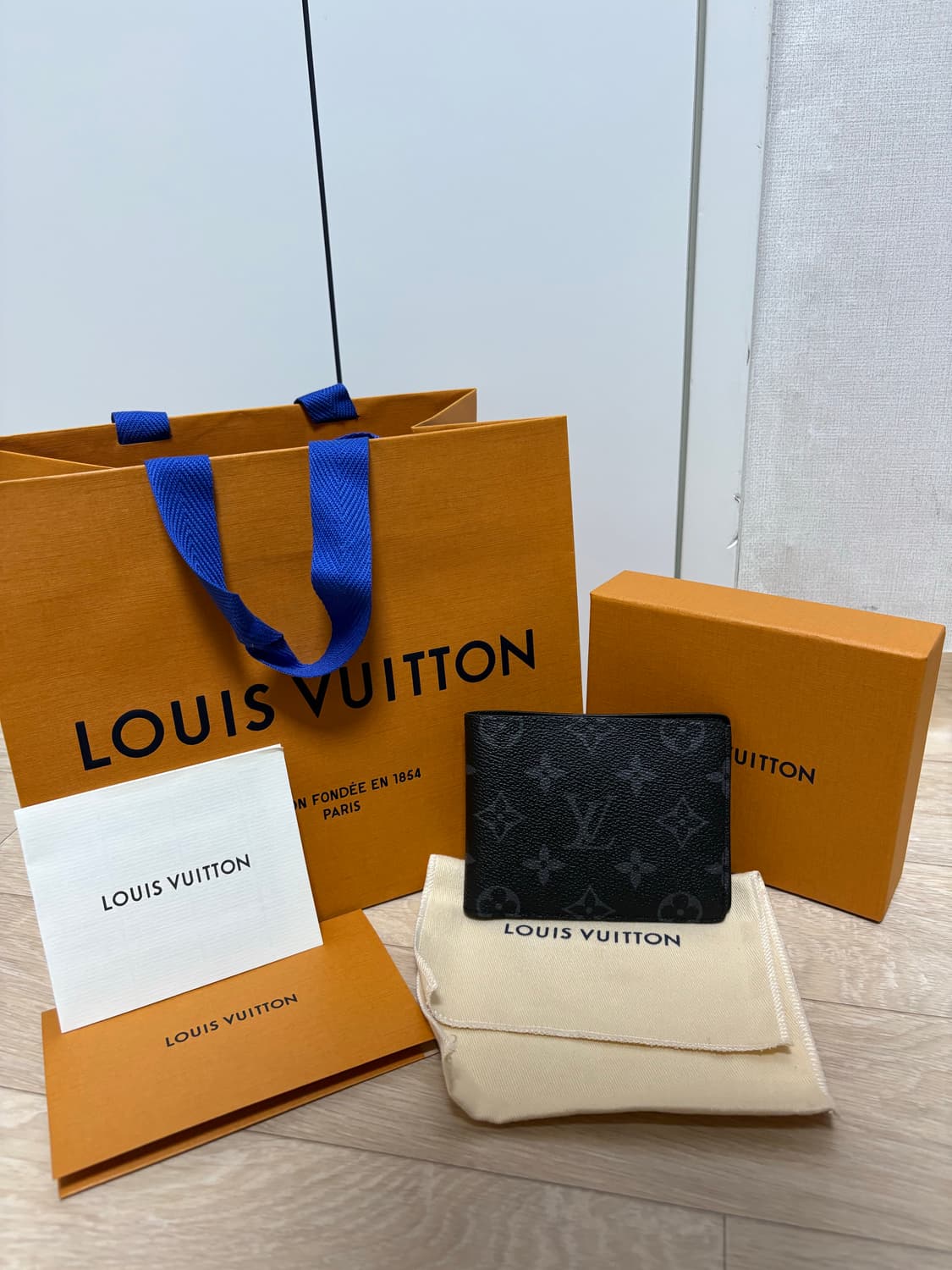 (새상품급, 풀구성) 루이비통 이클립스 멀티플 반지갑 상품이미지1