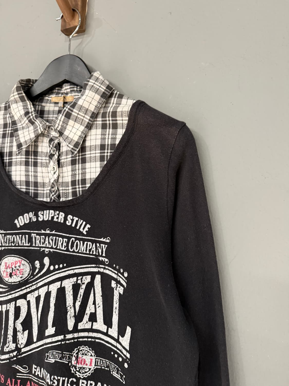 shirt layered detail lettering top 상품이미지7