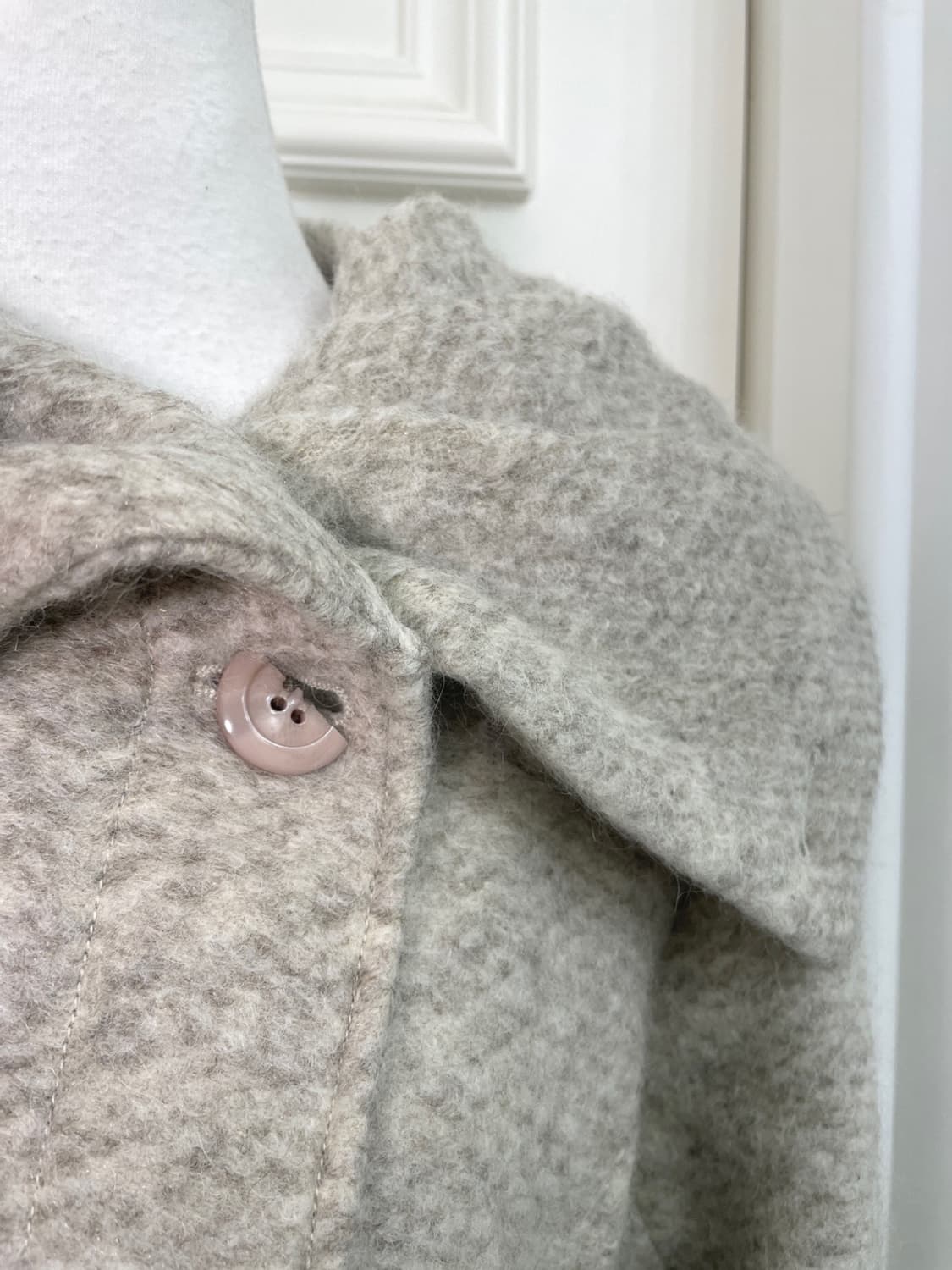 beige gray diagonal belt midi coat 상품이미지9