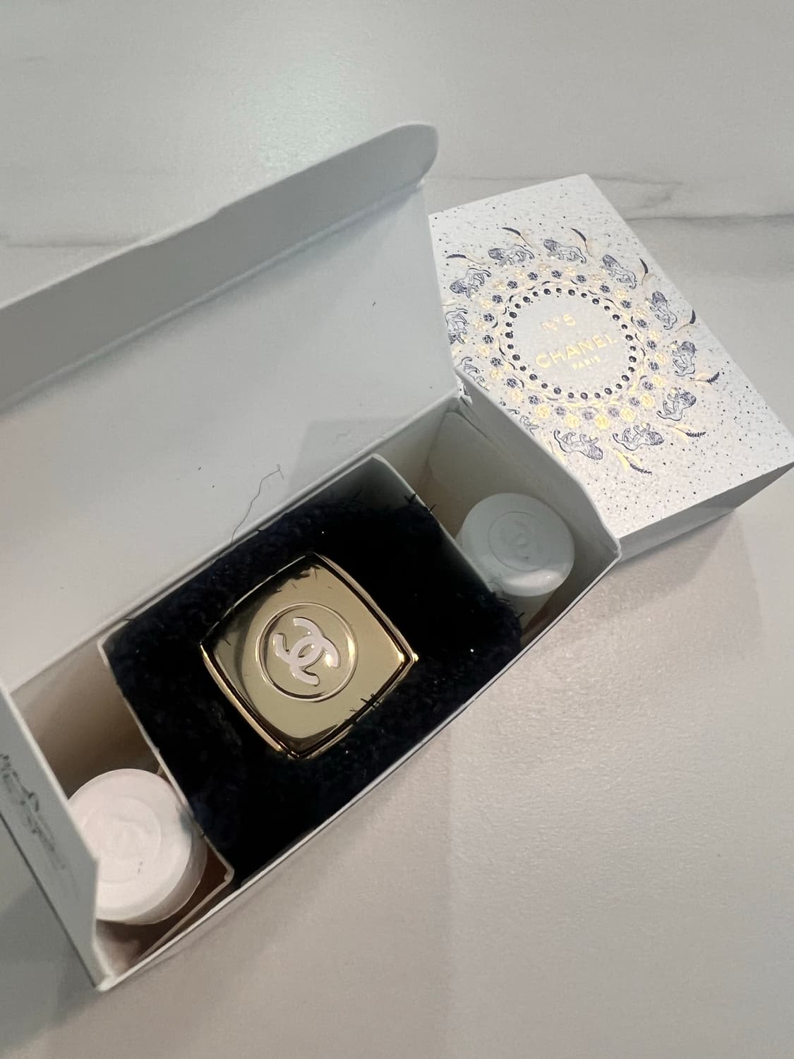 2025한정판 샤넬 넘버5 펄스 스프레이 블랙, 키링향수 상품이미지3