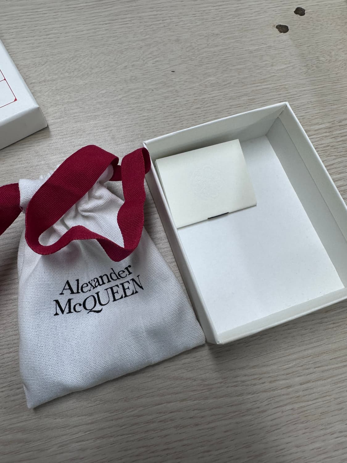 알렉산더 맥퀸 스컬 볼 팔찌 상품이미지3