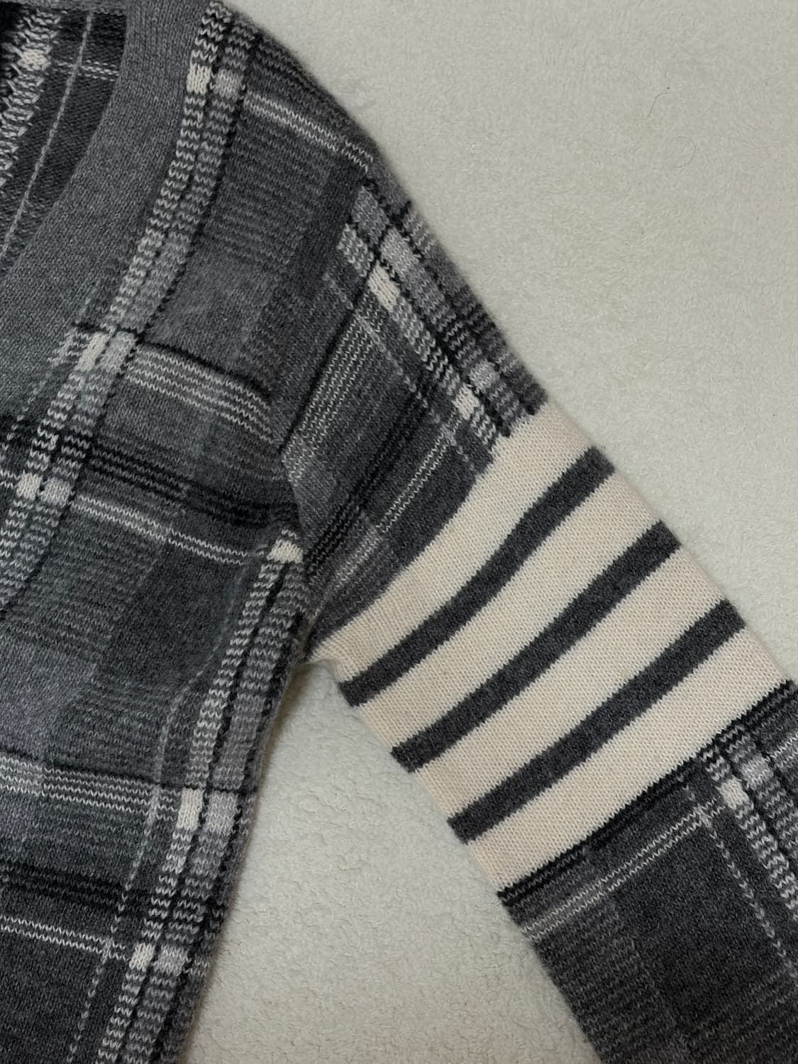 (매장판,최상) 톰브라운 여성 라나울 체크패턴 롱 가디건 38 상품이미지3