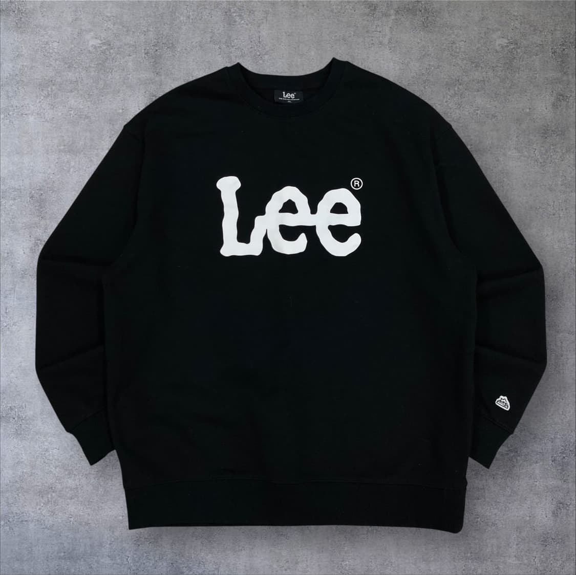 Lee 블랙 컬러 스펠아웃 빅로고 맨투맨 상품이미지1
