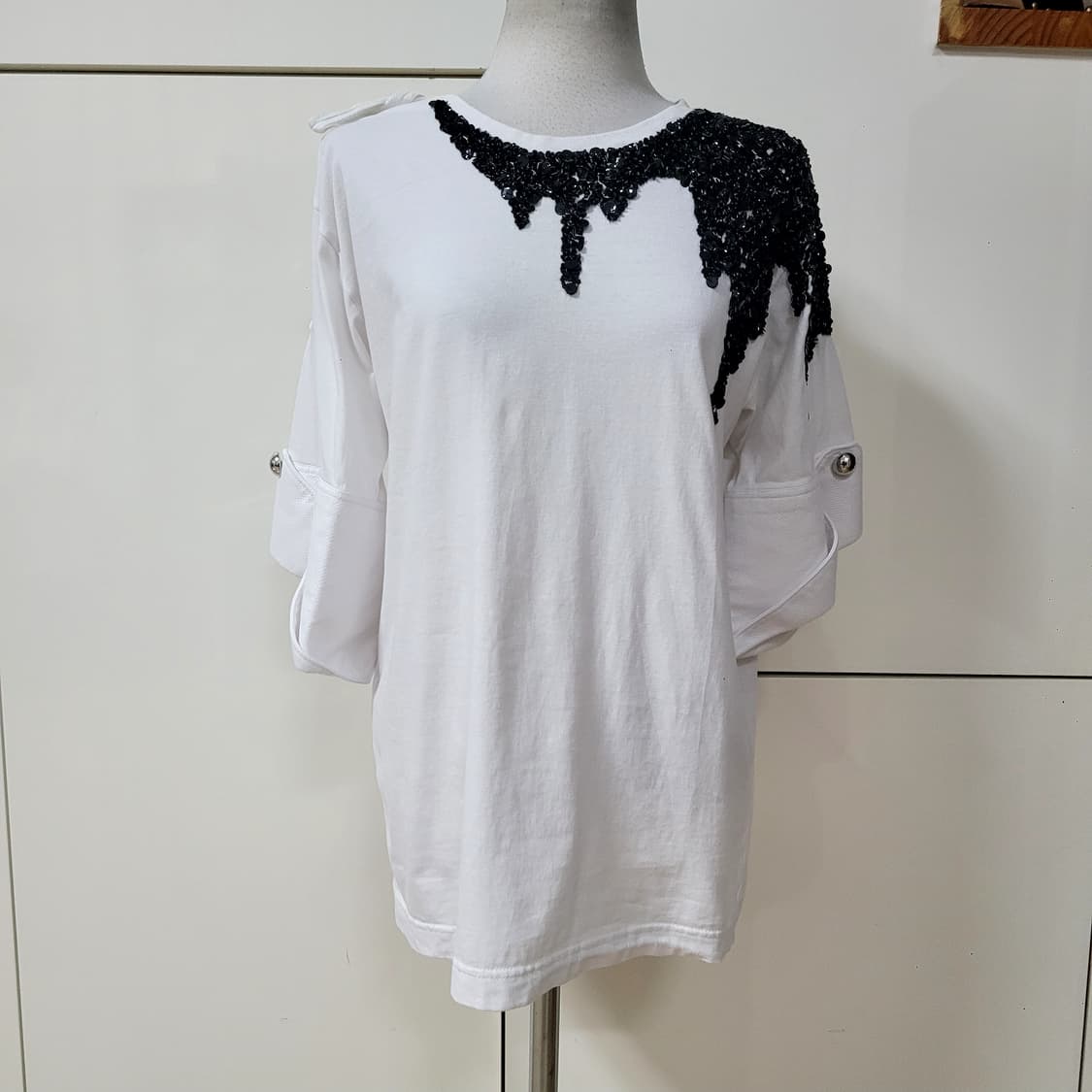 몬세 반팔티 상품이미지1
