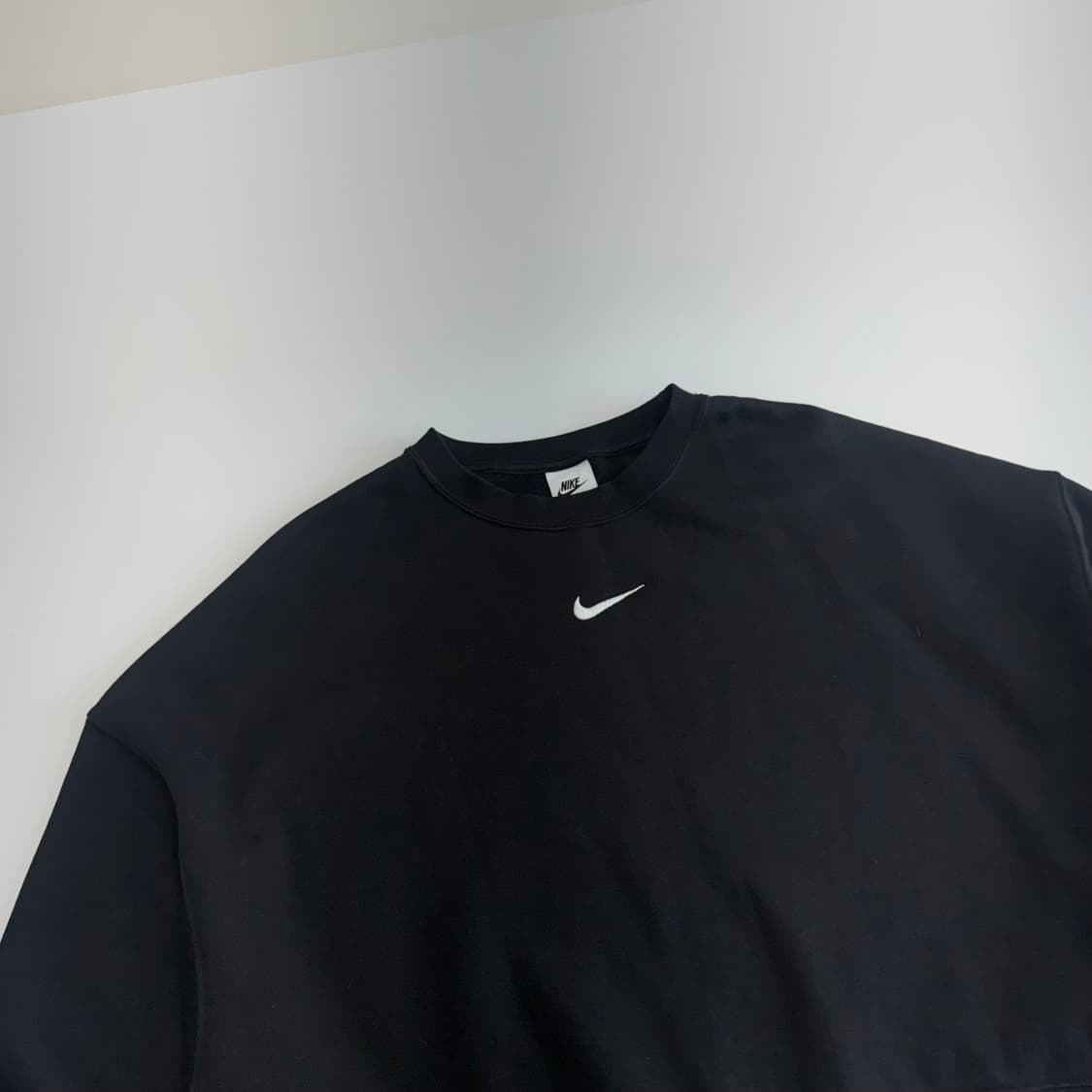 Nike 나이키 스우시 블랙 기모 맨투맨  상품이미지4