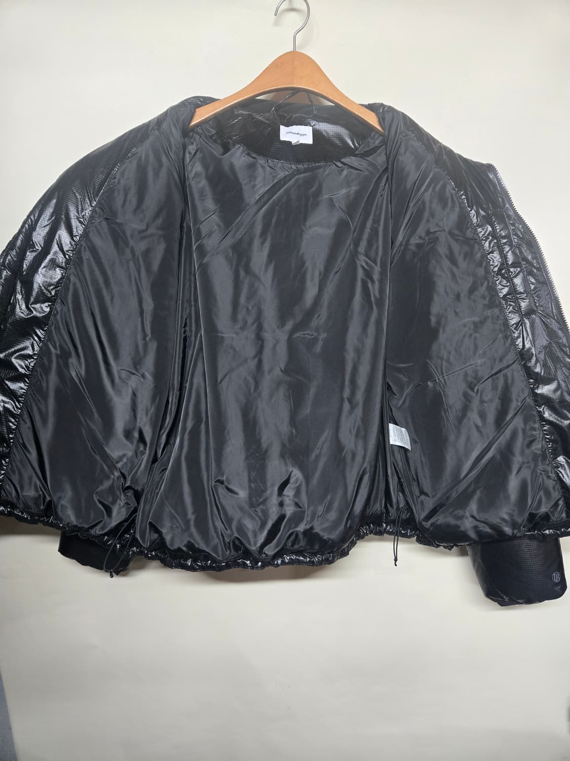 Urbandtype 블랙 패딩  여L 상품이미지3