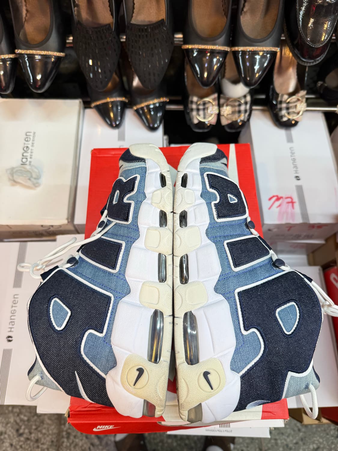 (290) 나이키 업템포 데님팝니다 상품이미지4