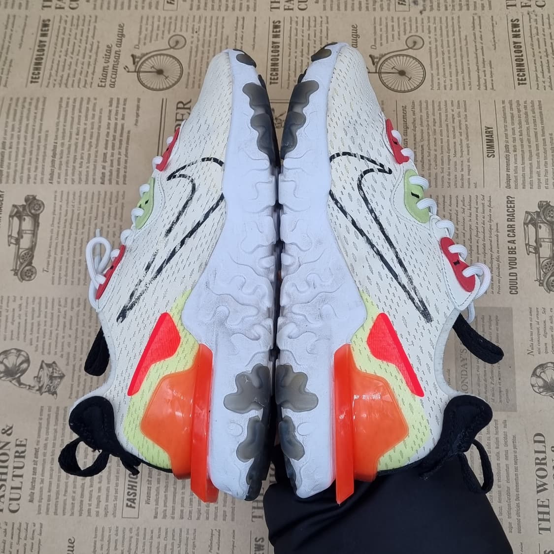 나이키 리액트 비전 여성런닝화245 상품이미지5