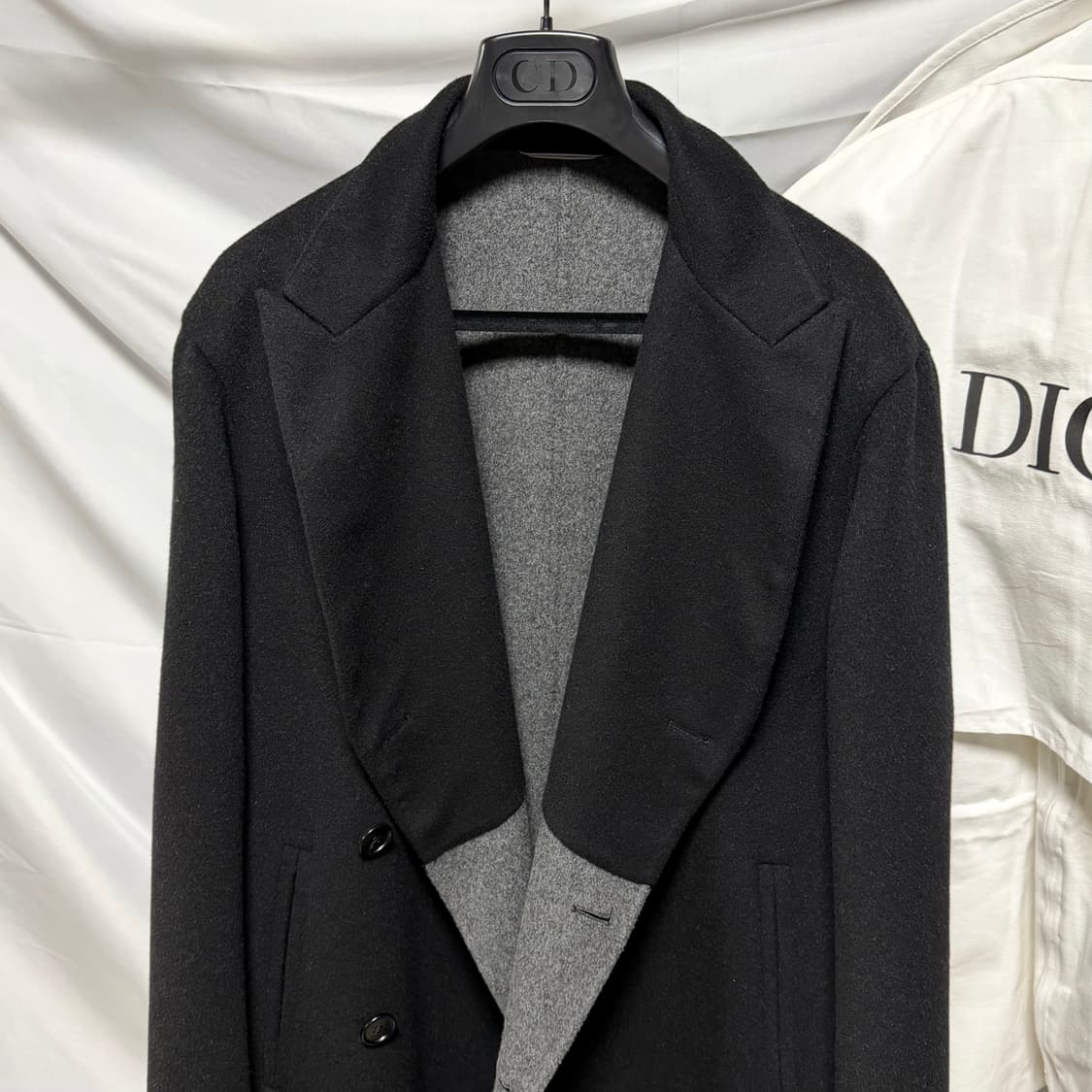 [S+급/44] 디올 클래식 울 코트 블랙 상품이미지2