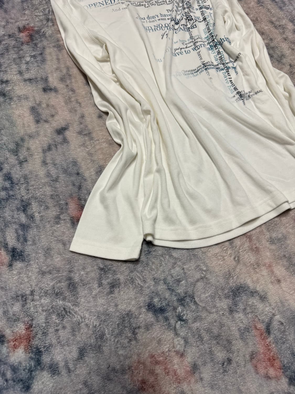 Nicole club vkei lettering cut sew 상품이미지5