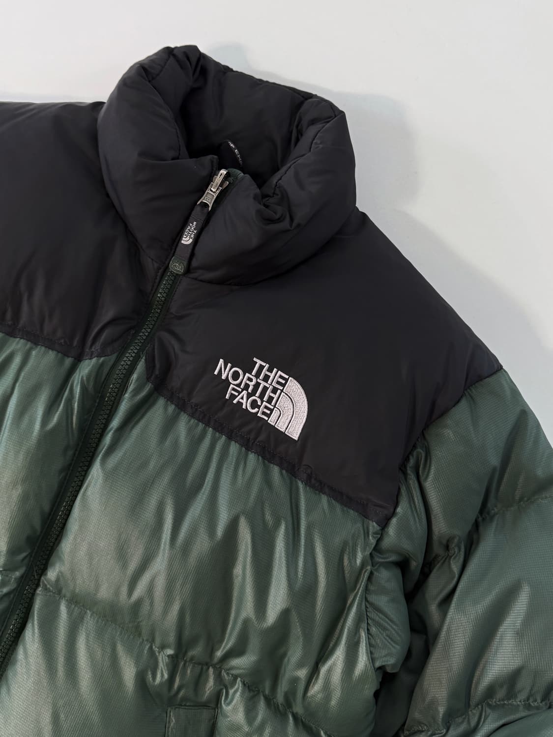 노스페이스 루즈핏 og 카키 구스다운 700 눕시 상품이미지3