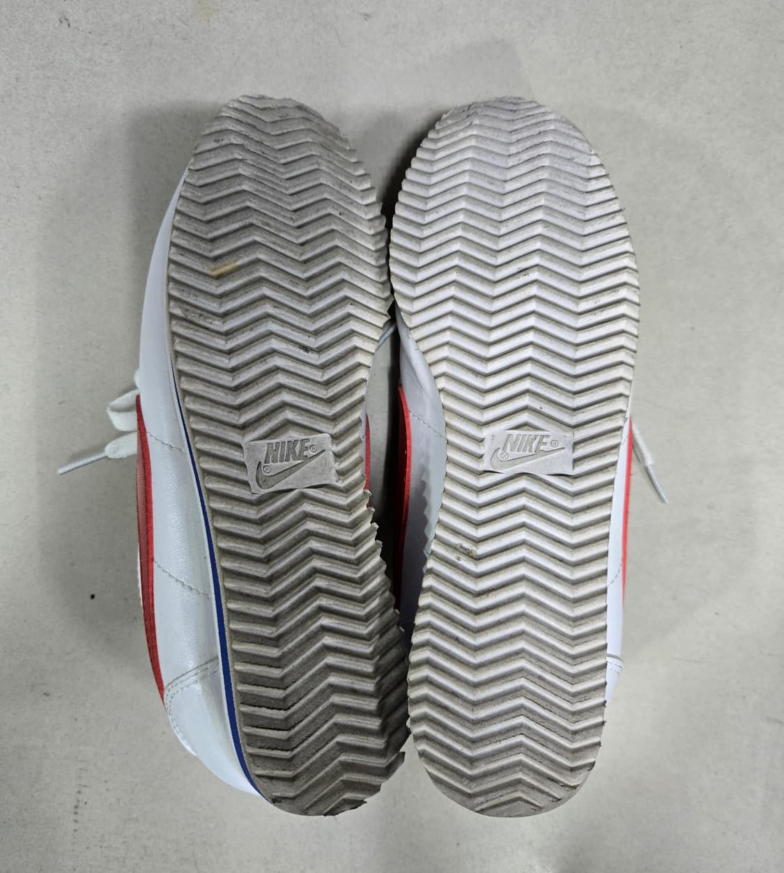 나이키 코르테즈 흰빨파 스니커즈 운동화 235mm 상품이미지8