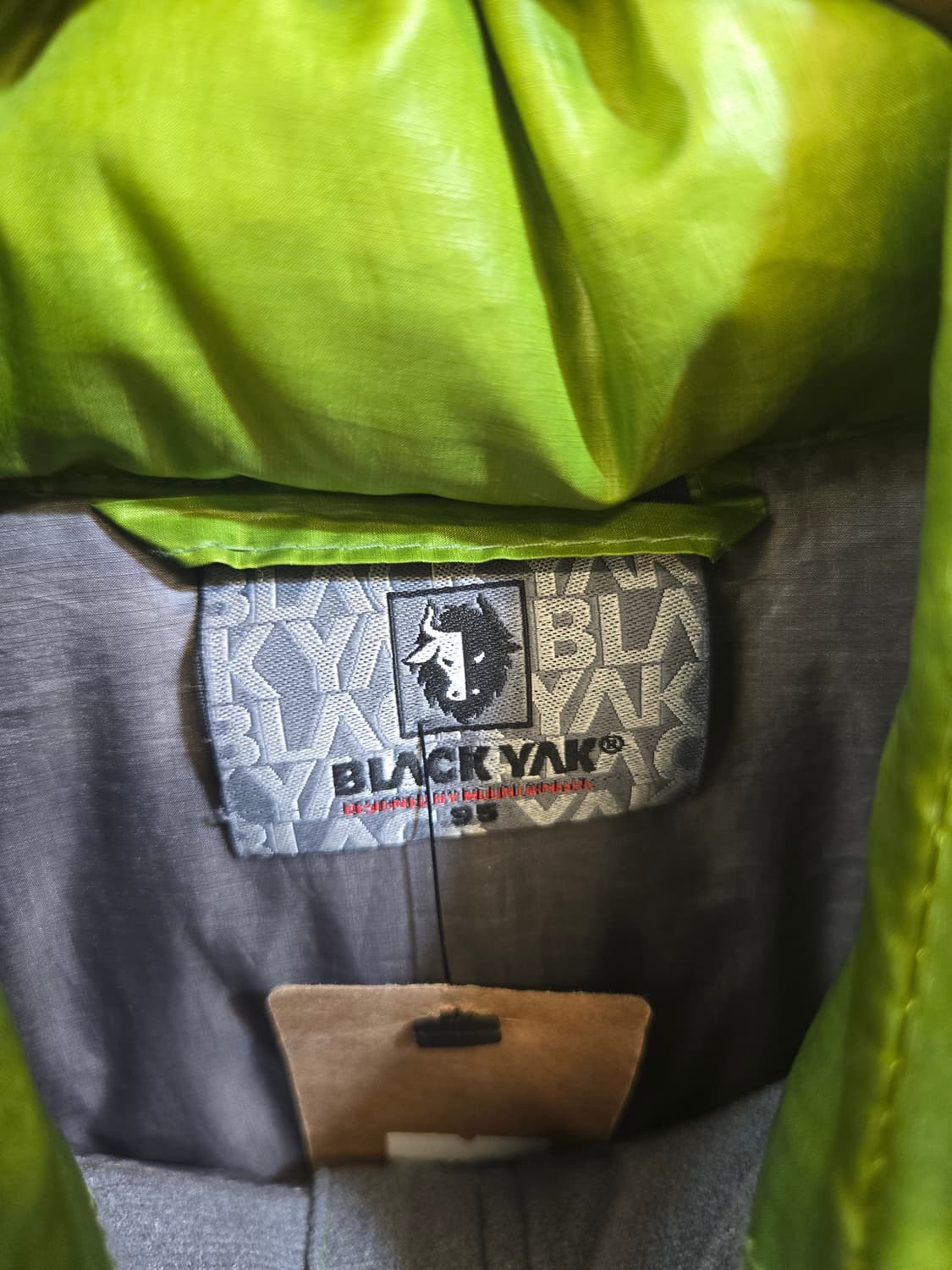 블랙야크  그린 경량후드 패딩 상품이미지3