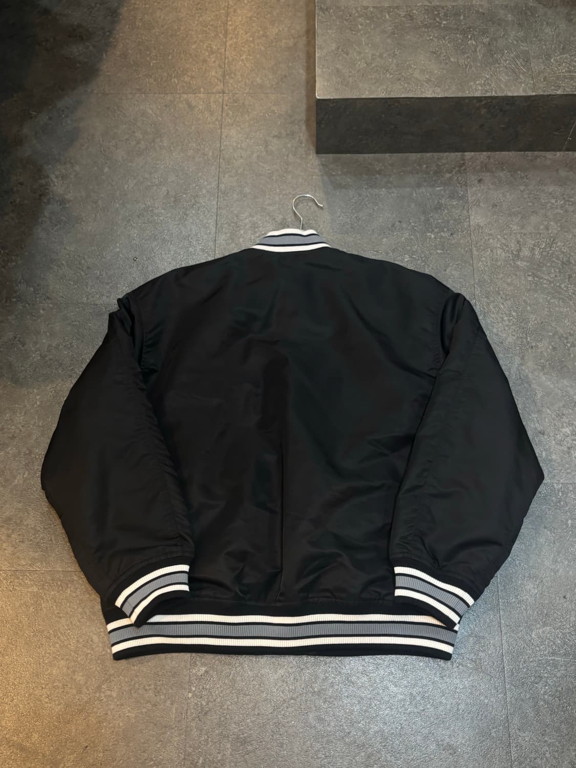 아메스 월드와이드 스타디움 바시티 자켓 블랙 L사이즈 상품이미지3