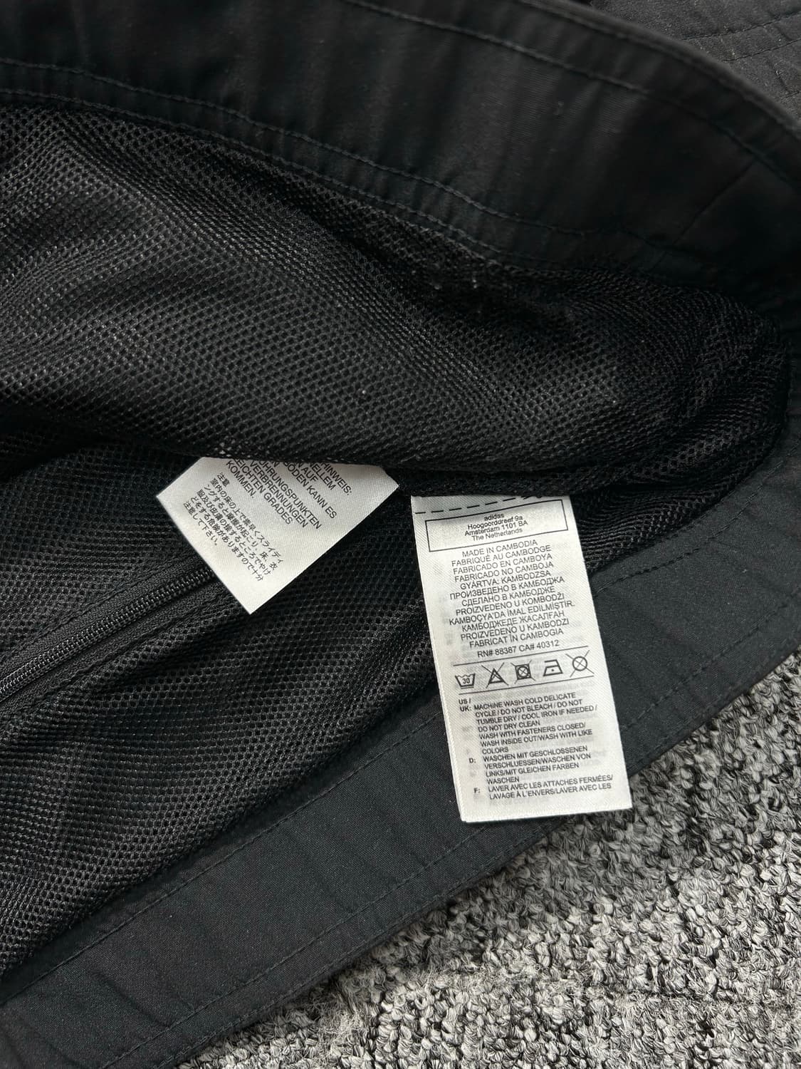 아디다스 블랙 화이트 파이핑 바람막이 L 상품이미지9