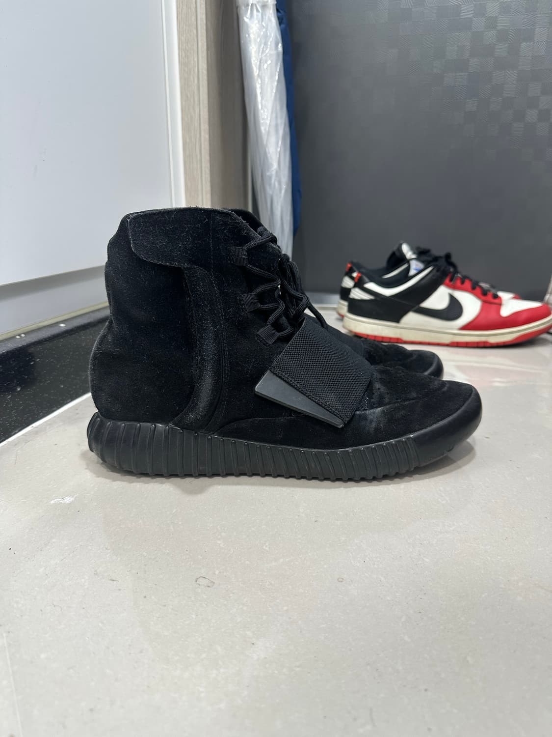 이지부스트 750 트리플블랙 280 상품이미지1