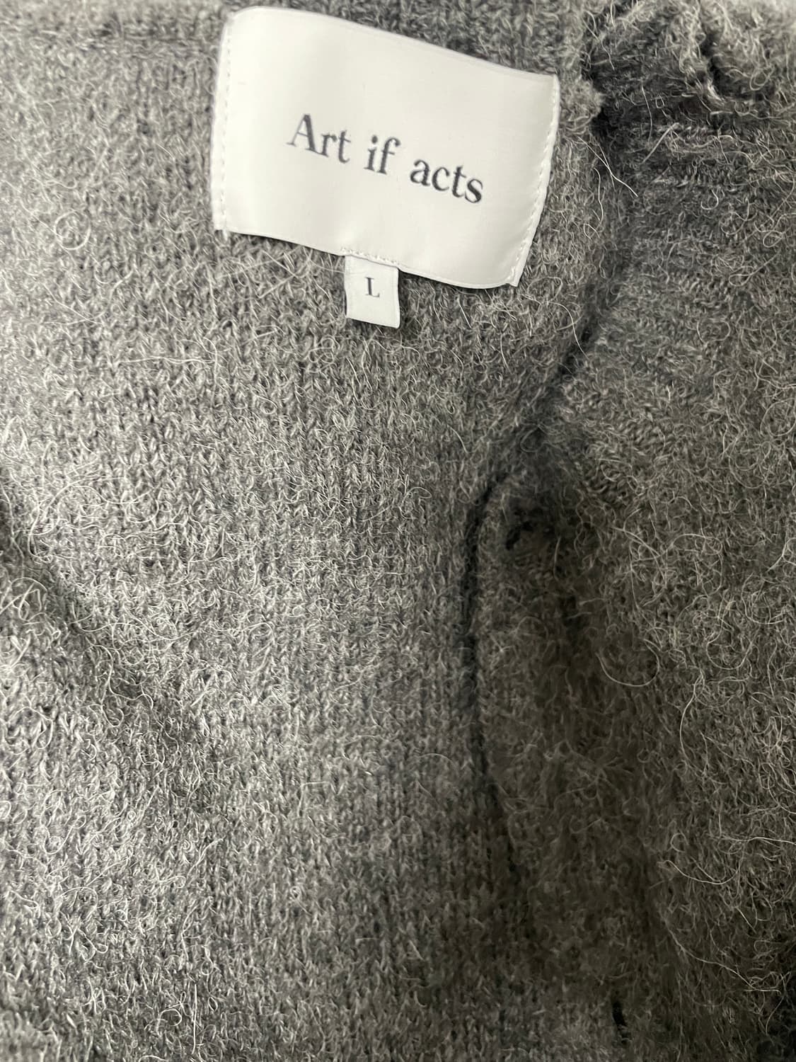 아트이프액츠 알파카 라운드넥 가디건 차콜 상품이미지4