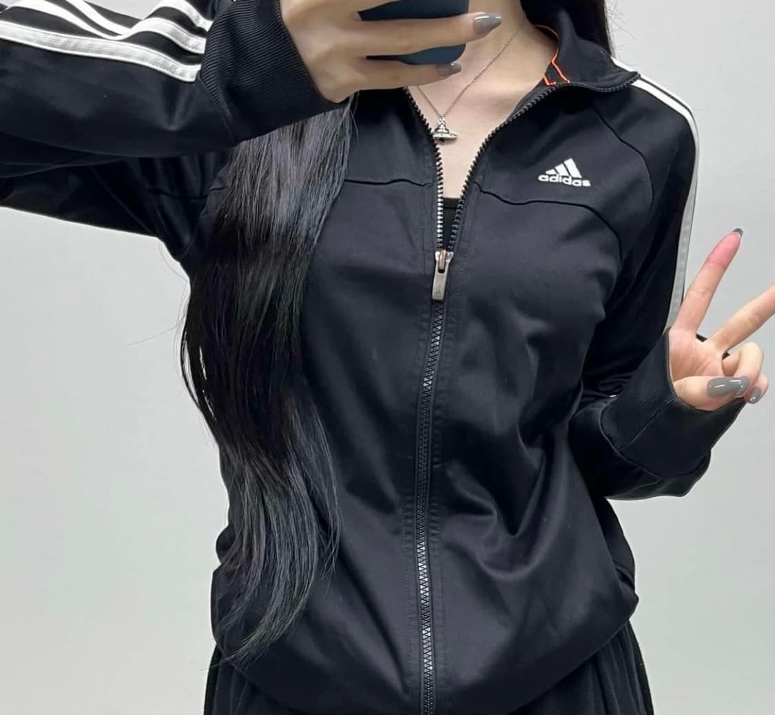 아디다스 블랙 트랙탑 상품이미지1