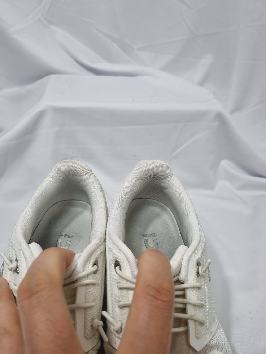 235 온러닝 클라우드 6 스니커즈 러닝화 상품이미지6