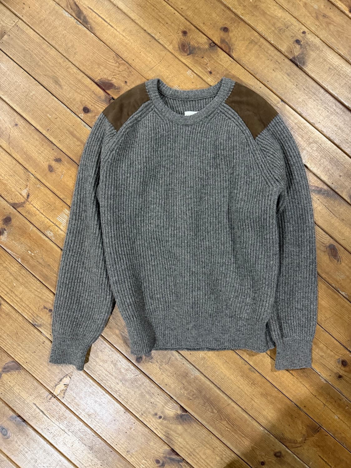 포터리 밀리터리 니트 상품이미지1