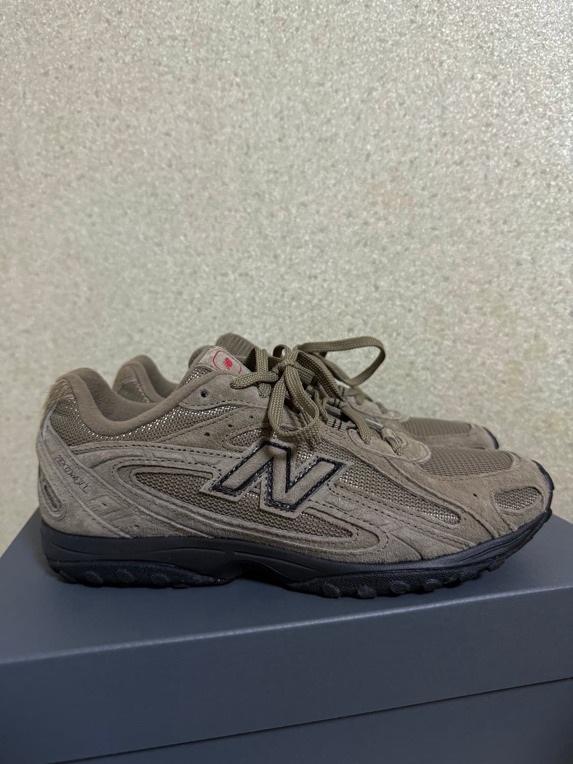 뉴발란스 204L 240 새상품급 상품이미지3