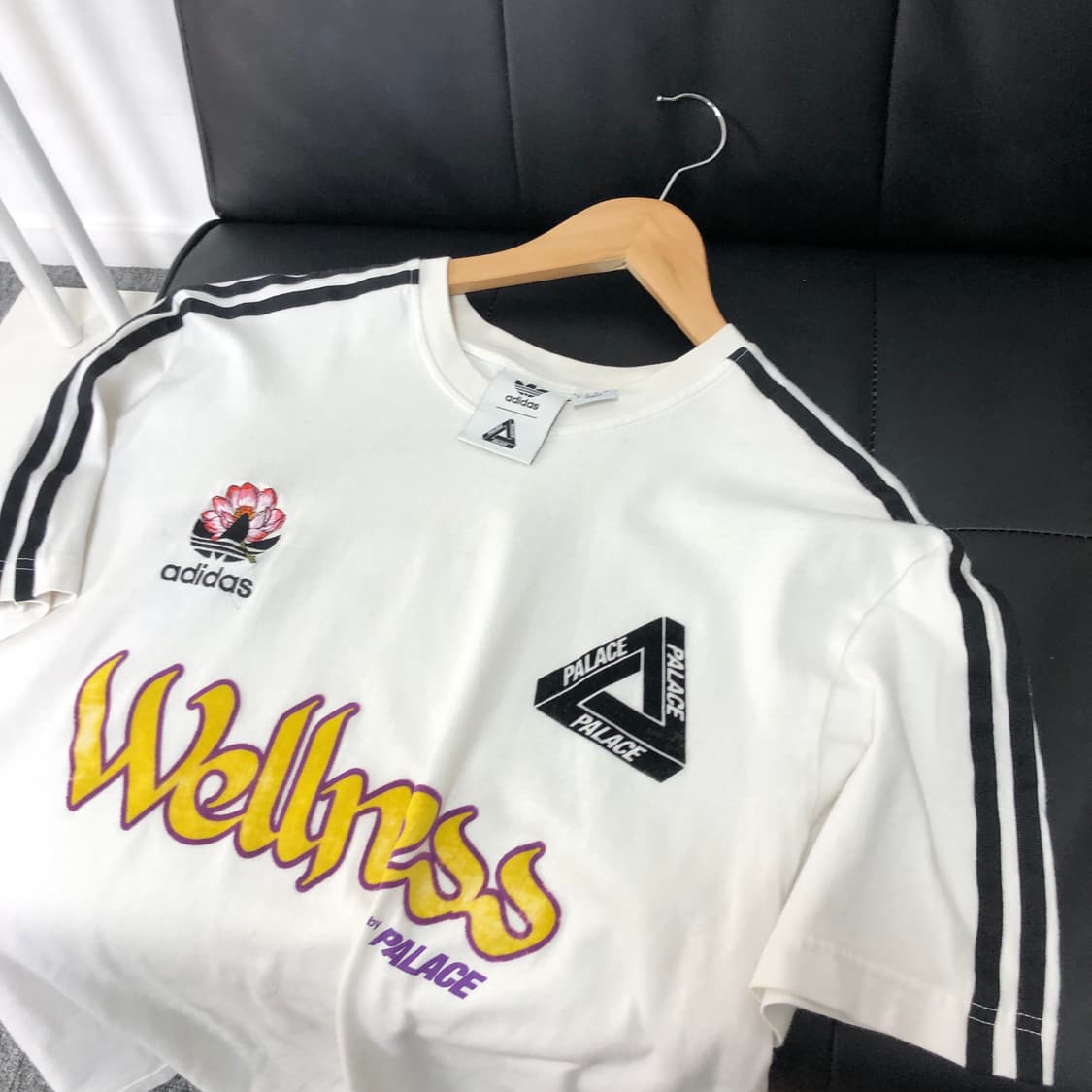 팔라스x아디다스 정품 팔라스테 반팔 화이트 상품이미지5