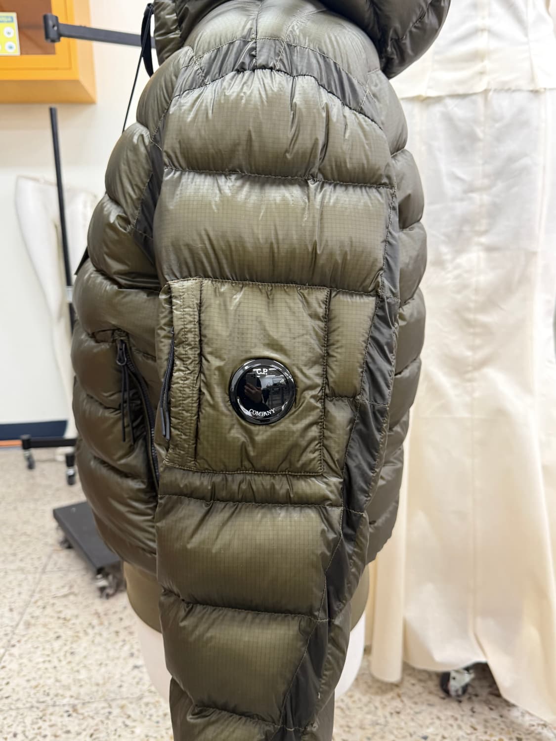 C.P. Company D.D. Shell 패딩 판매합니다 상품이미지3