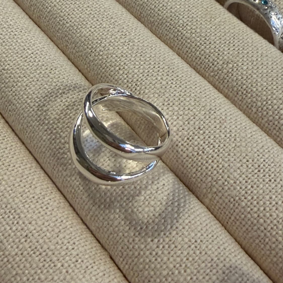 새상품 여성 신주 은도금 무한궤도 반지 상품이미지3