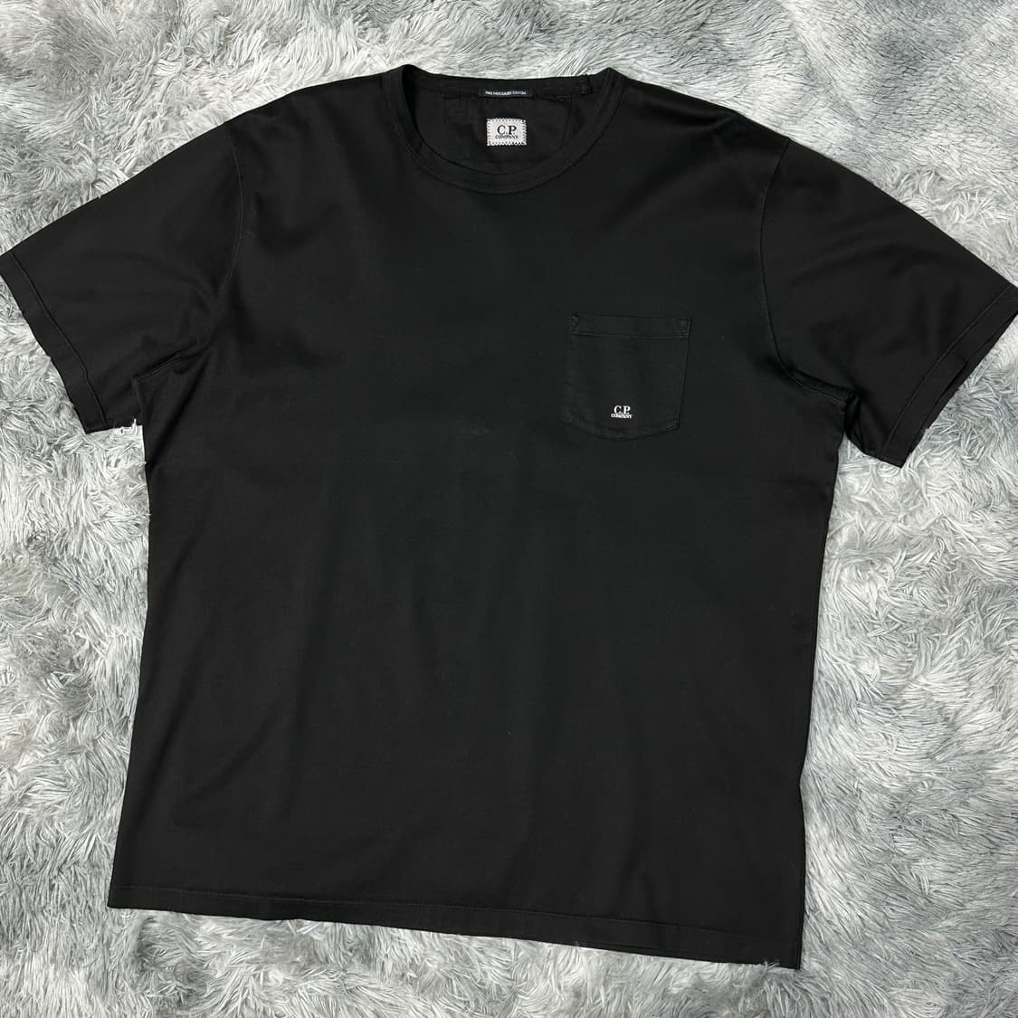 cp컴퍼니 포켓 블랙 반팔티 XL 상품이미지1