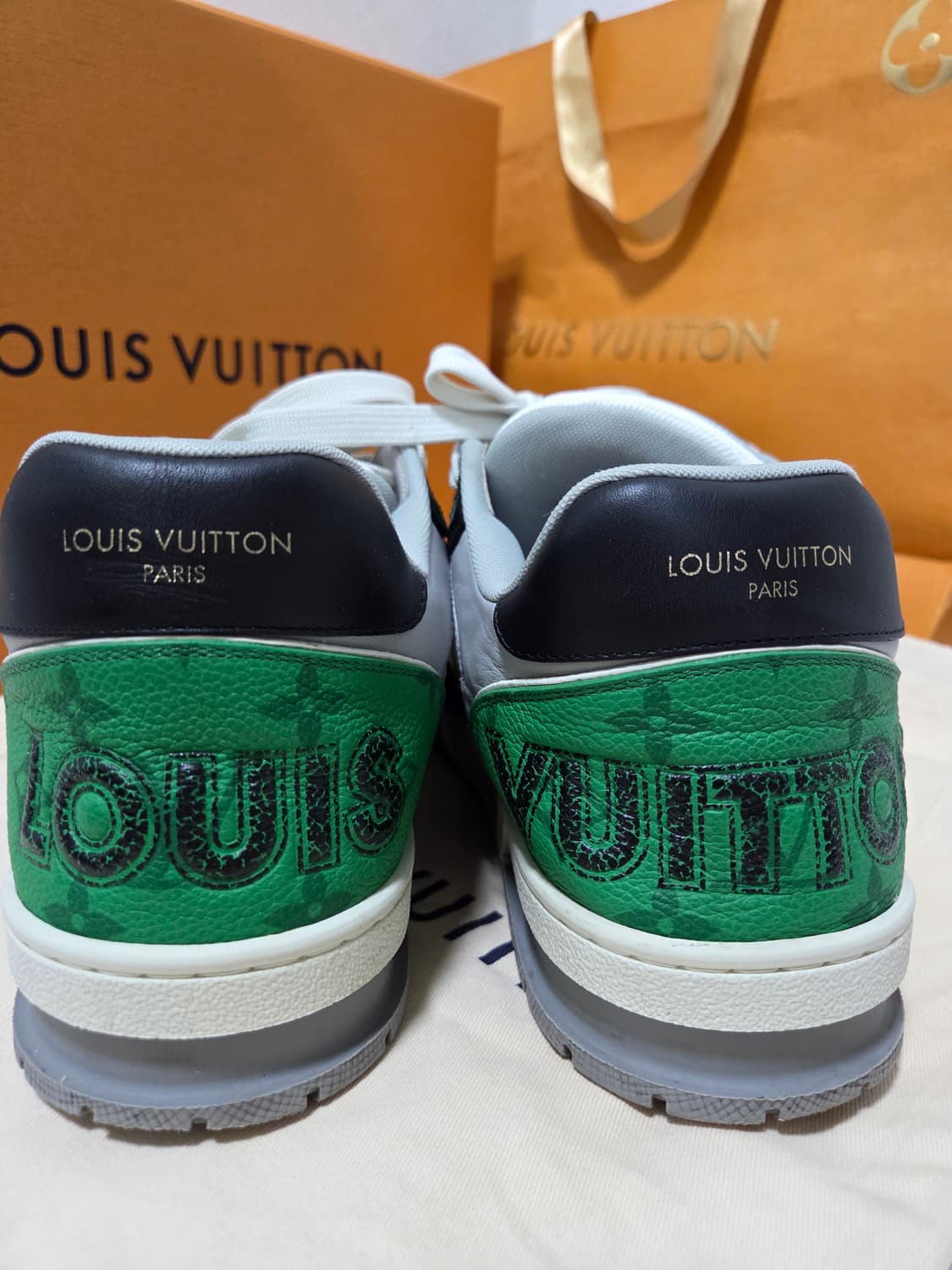 루이비통 벨크로 트레이너 스니커즈 9.5 Size 상품이미지9