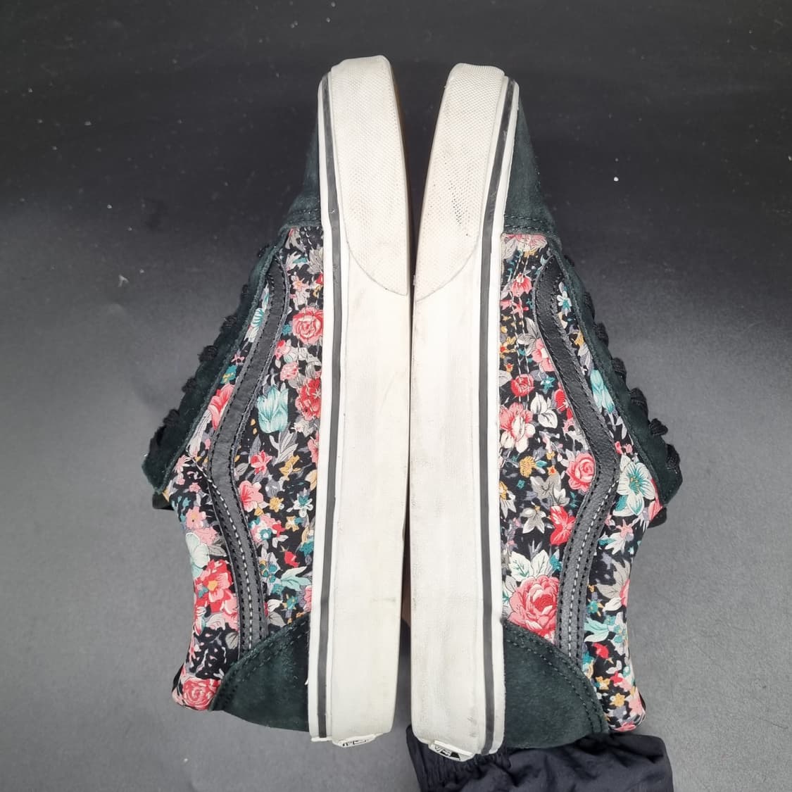 반스 올드스쿨 플라워 여성스니커즈240 상품이미지5