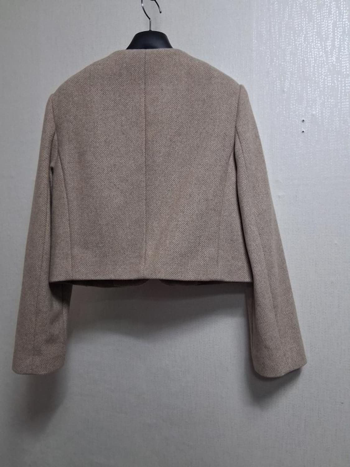 8세컨즈 베이지 크롭울쟈켓 새옷상태 44사이즈XS
 상품이미지2