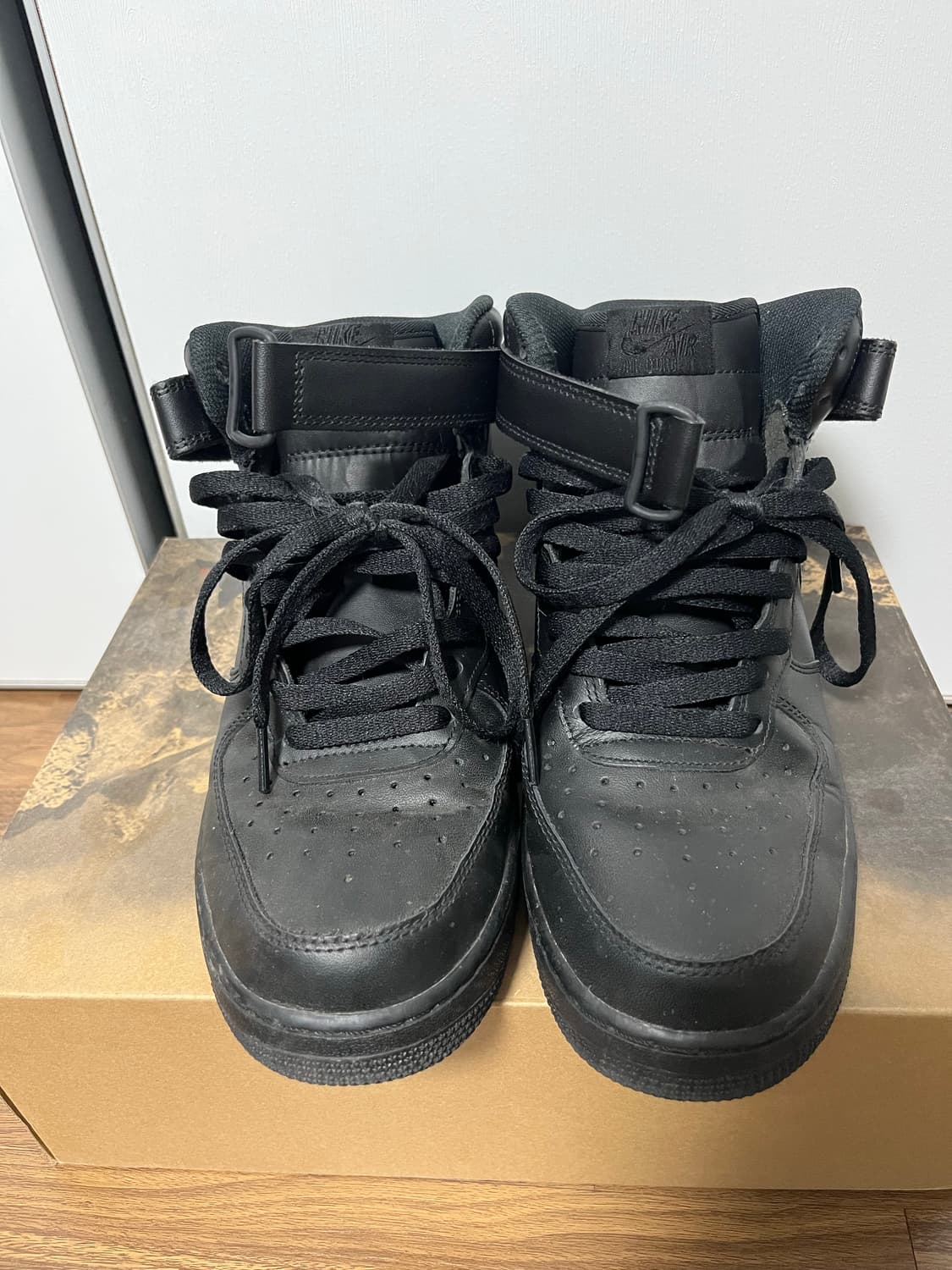 에어포스 미드 상품이미지1