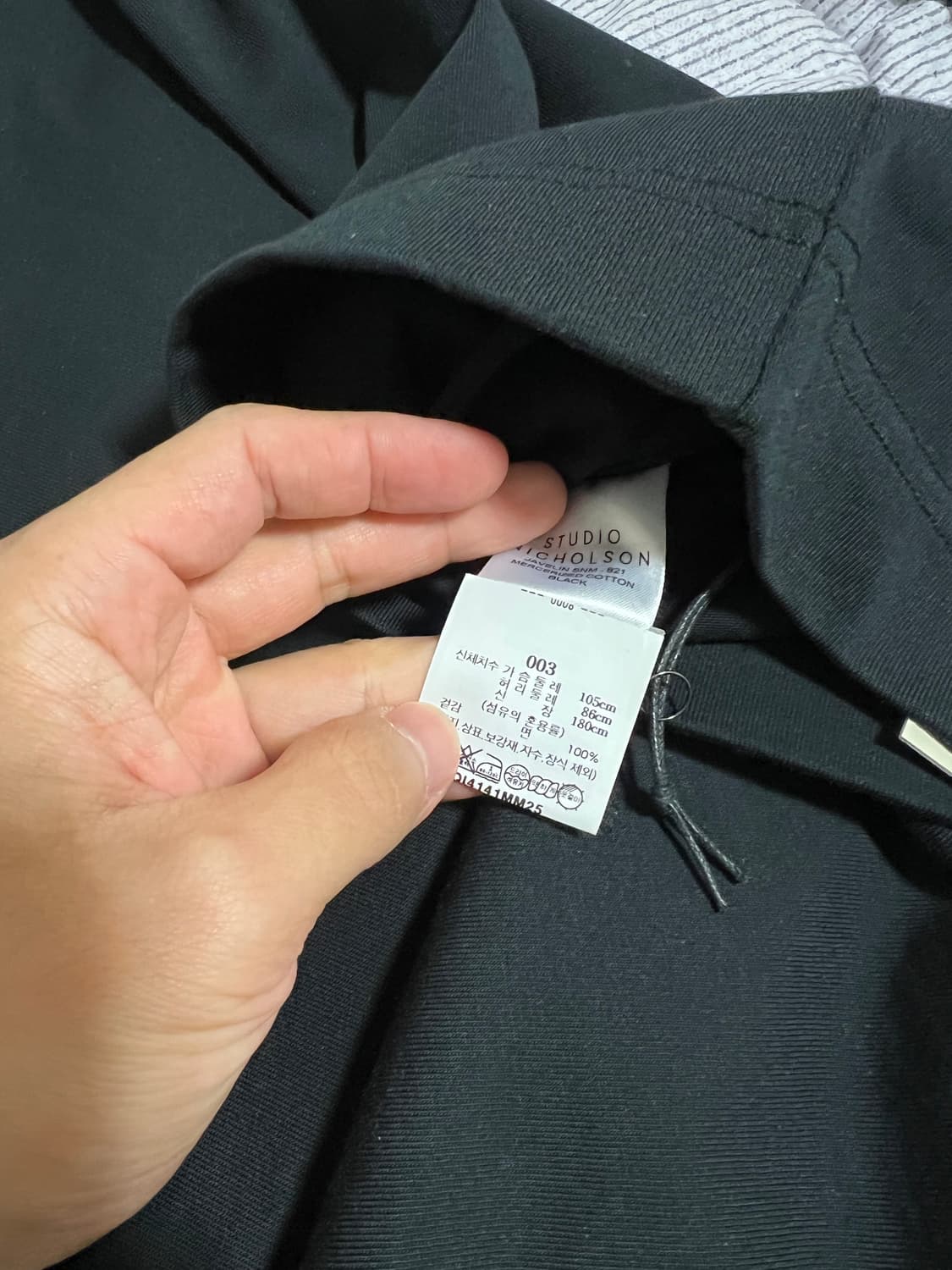 스튜디오니콜슨 블랙티셔츠 L 상품이미지5