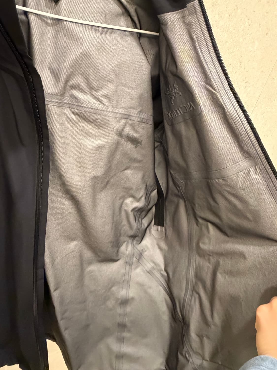 아크테릭스 베타 LT 자켓 블랙 상품이미지4