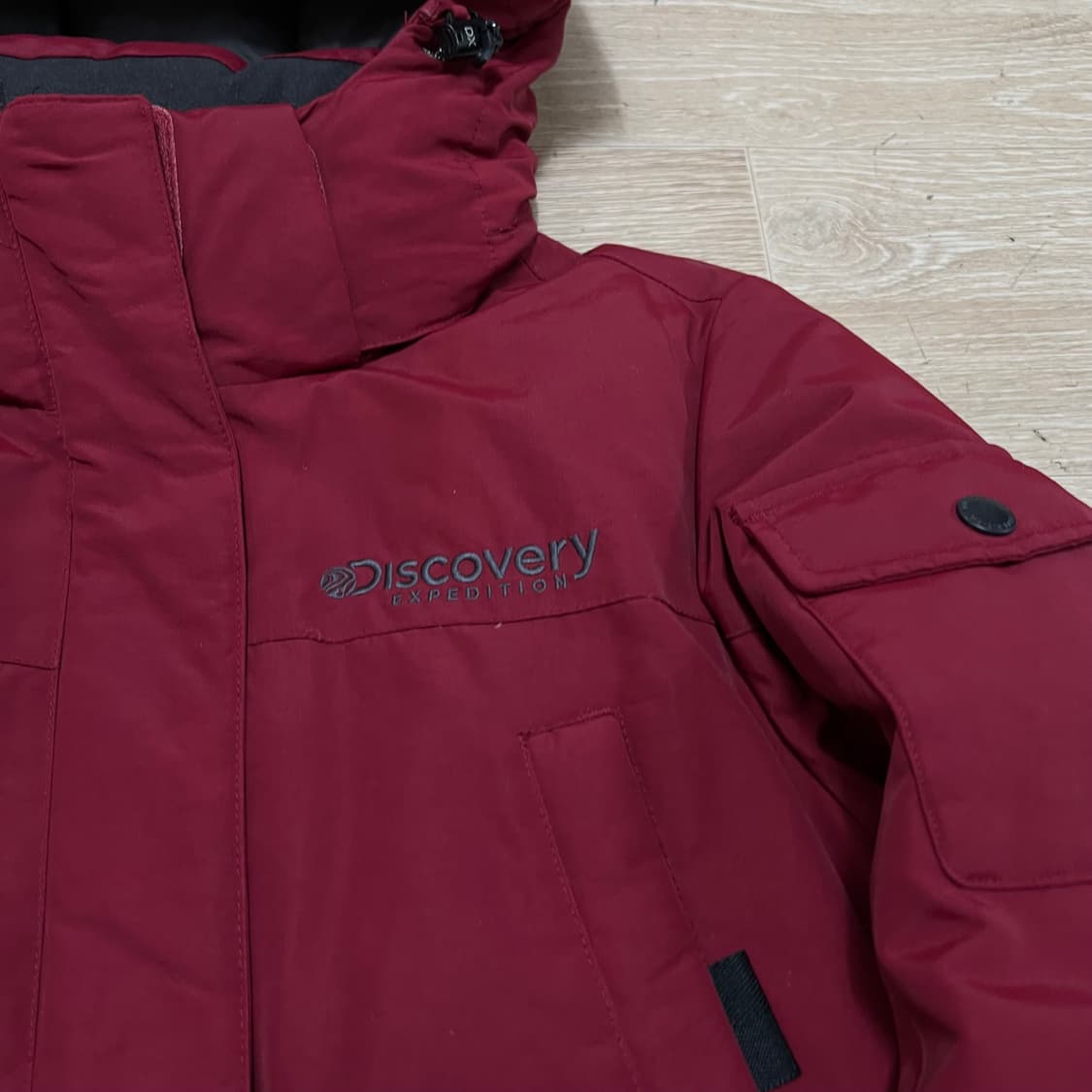 디스커버리 여성 구스다운 후드 사파리 패딩 점퍼 [와인] S/90 상품이미지4