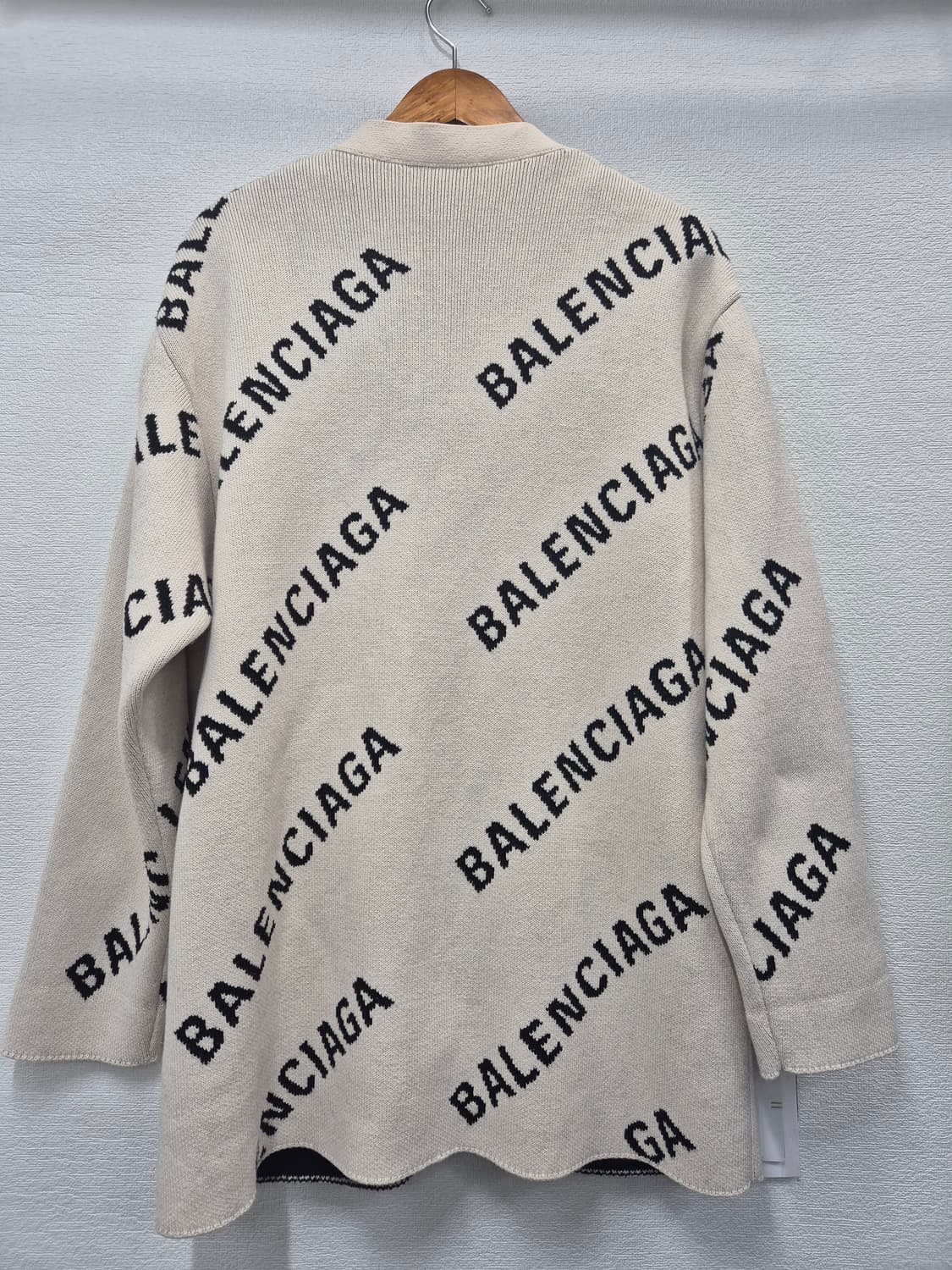 (정품) 발렌시아가 울오버 로고 니트 가디건 S / 105 상품이미지2