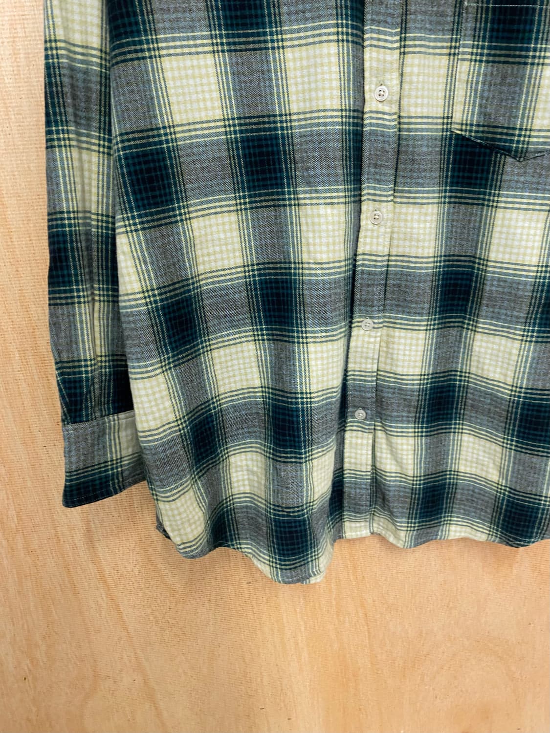 프릭스스토어 옴브레 체크셔츠 상품이미지4