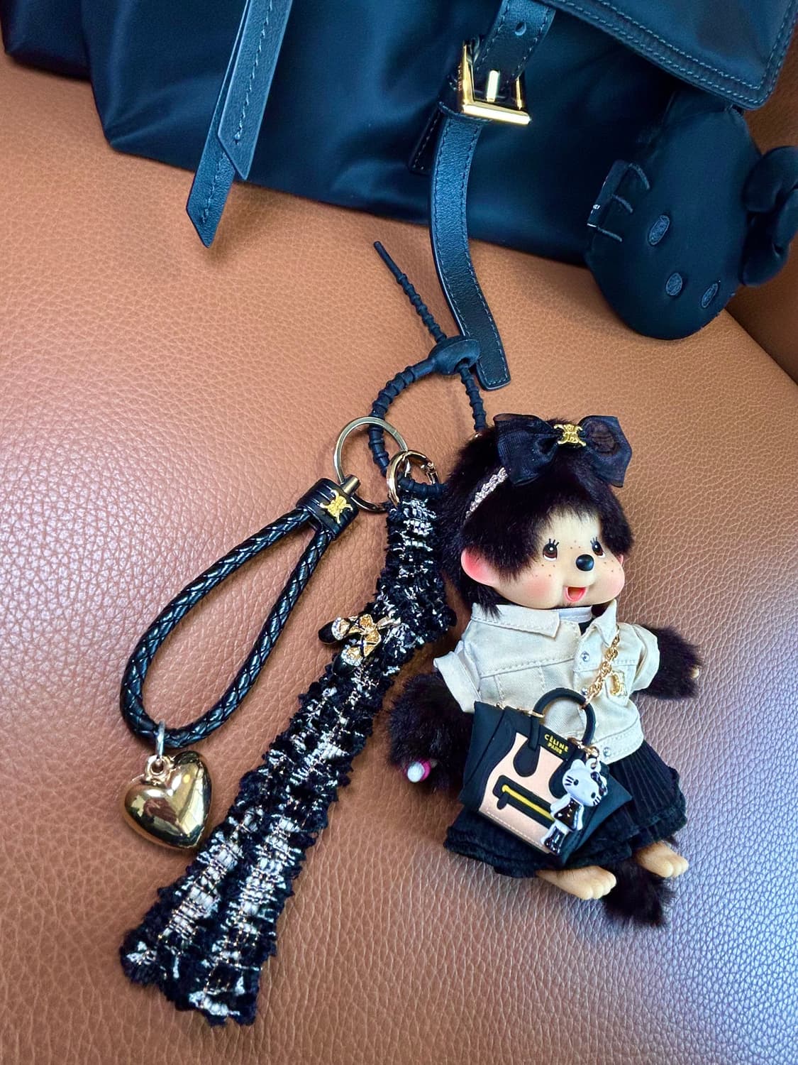 (105)정품몬치치 커스텀키링🤍🖤블랙무드 상품이미지2