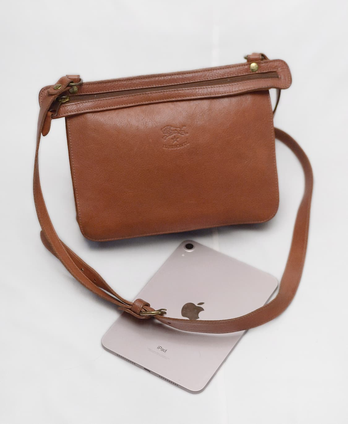 일비종떼 로니 더블 지퍼 트리오 포켓 가죽 숄더.크로스백 상품이미지2